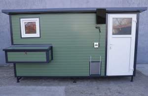 Hühnerstall Henni 400 begehbarer Stahlstall für max. 32 Hühner