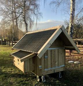 Hühnerstall JOSTuS 8 Allrad für 8 Hühner