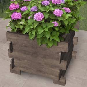 Hoher Pflanzkasten H 56 mit den Maßen 50 x 50 aus HPL