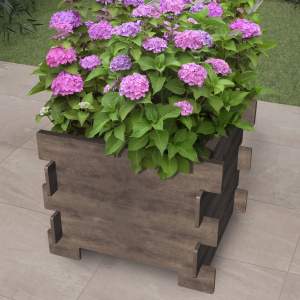 Mittelgroßer Pflanzkasten H 40 mit den Maßen 50 x 50 aus HPL